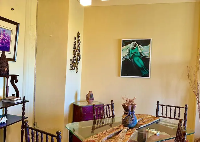 Stunning 3br With Pool & Sea Views Alpesi faház *