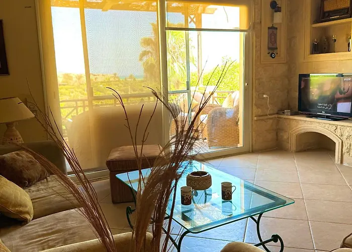Stunning 3br With Pool & Sea Views Alpesi faház *