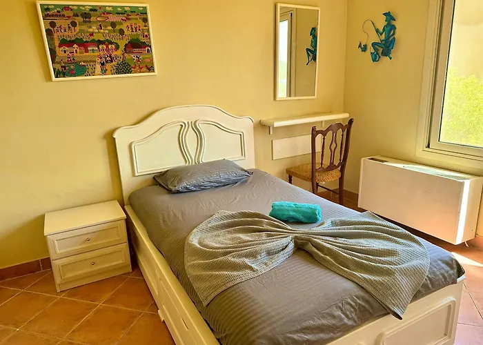 Stunning 3br With Pool & Sea Views *