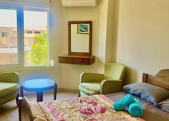 Stunning 3br With Pool & Sea Views