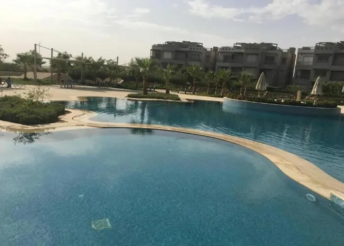 Stunning 3br With Pool & Sea Views Alpesi faház